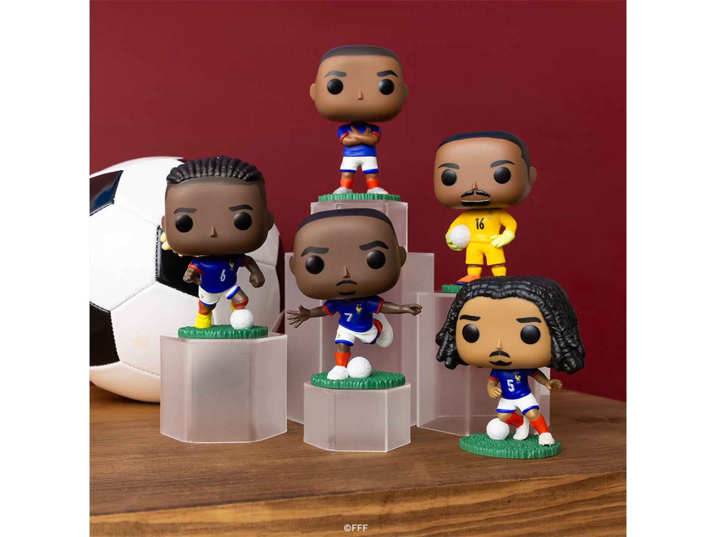Колекційна фігурка FUNKO POP! серії Футбол: Франція - ЖЮЛЬ КУНДЕ (92733) — фото 5